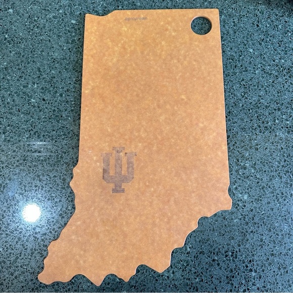 Epicurean Cut & Serve Board Indiana Shaped Indiana University Logo USA NEW - Picture 2 of 5